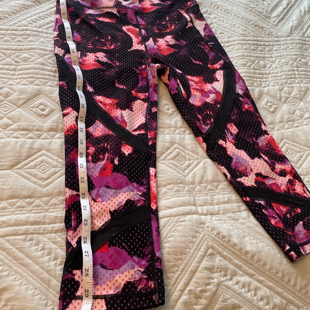 Calvin Klein Black and Pink Activewear - Picture 7 of 12